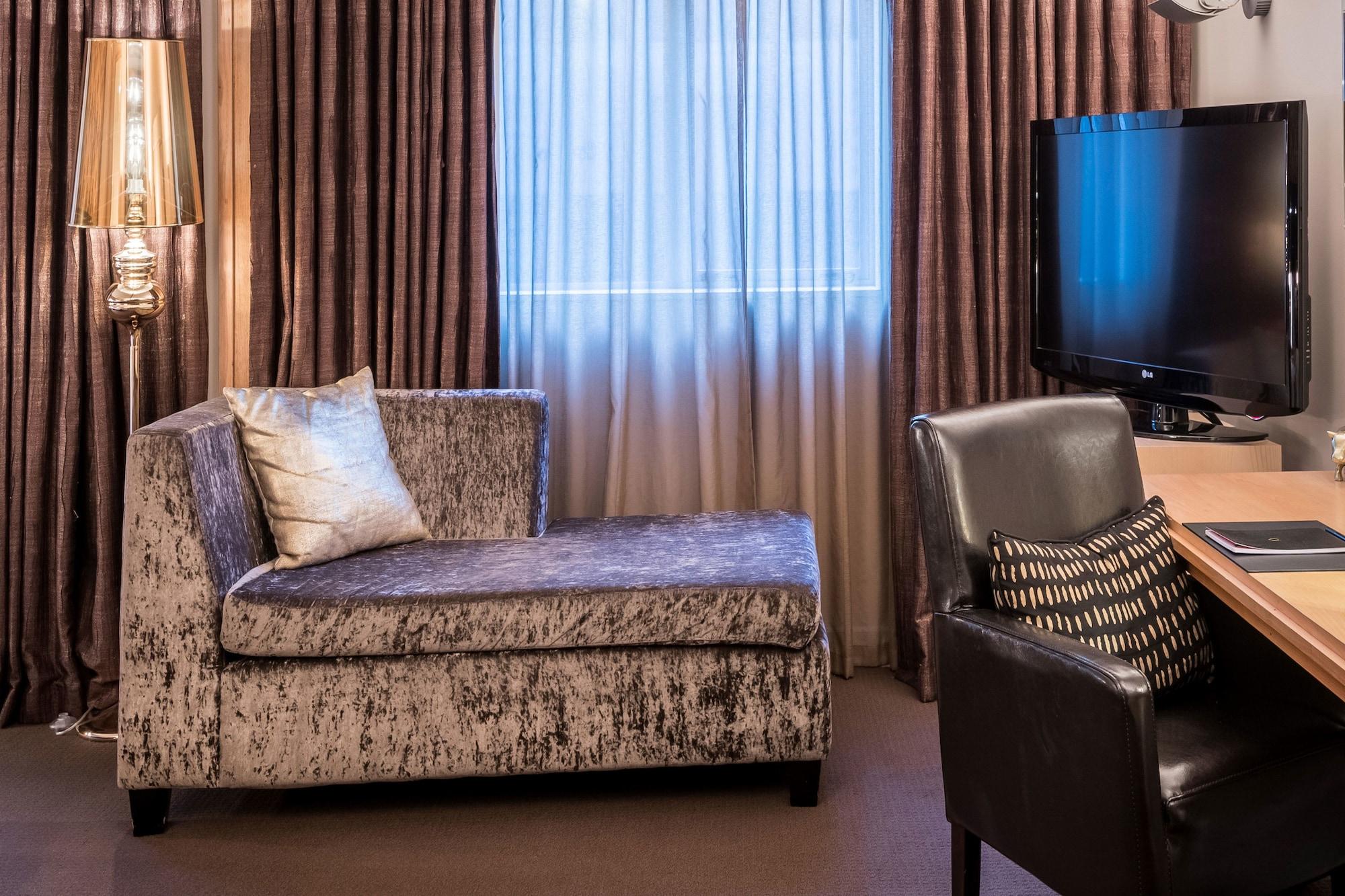 ולינגטו Museum Apartment Hotel, Independent Collection By Evt מראה חיצוני תמונה A chaise longue