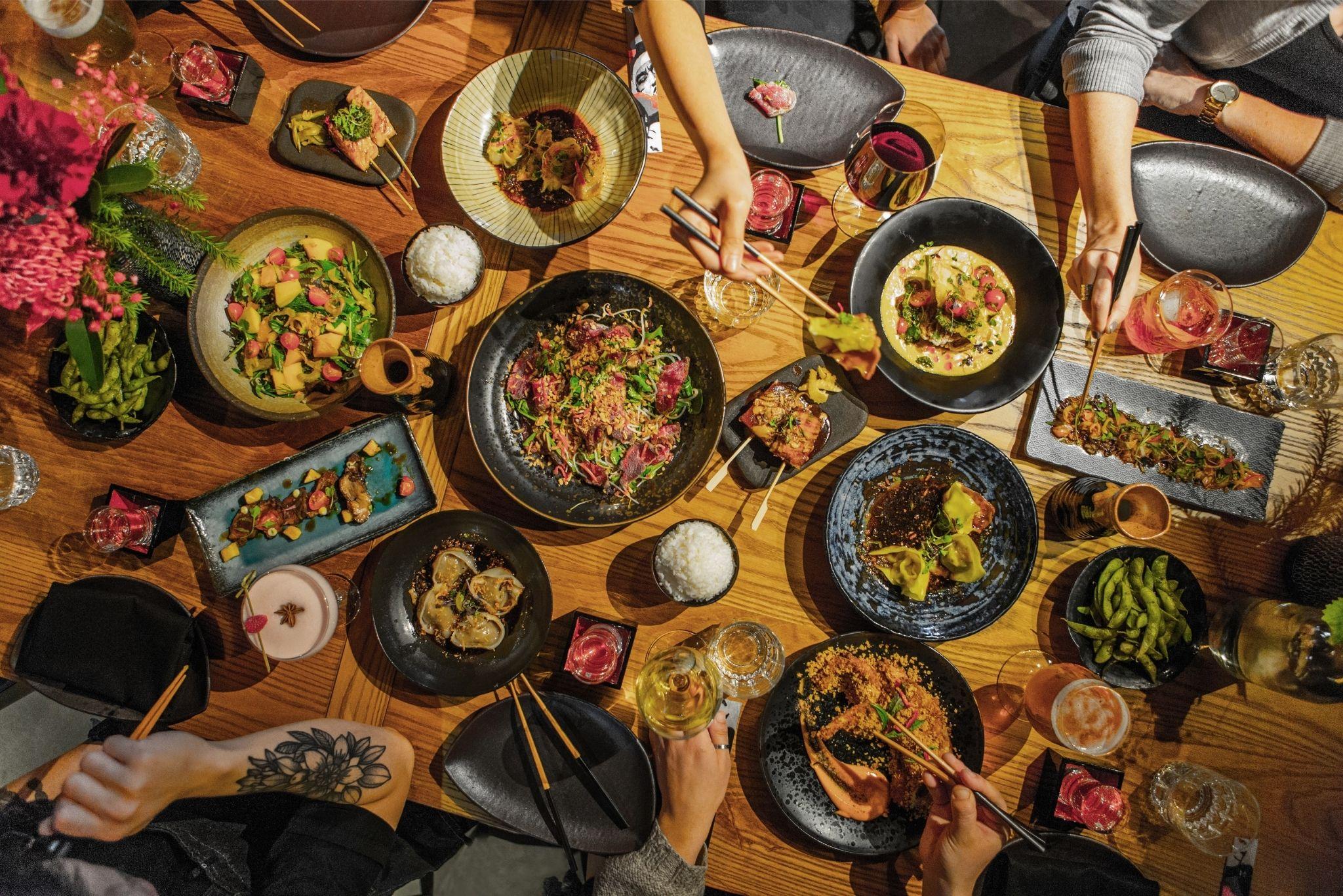 ולינגטו Museum Apartment Hotel, Independent Collection By Evt מראה חיצוני תמונה A selection of dishes at a restaurant in Hong Kong