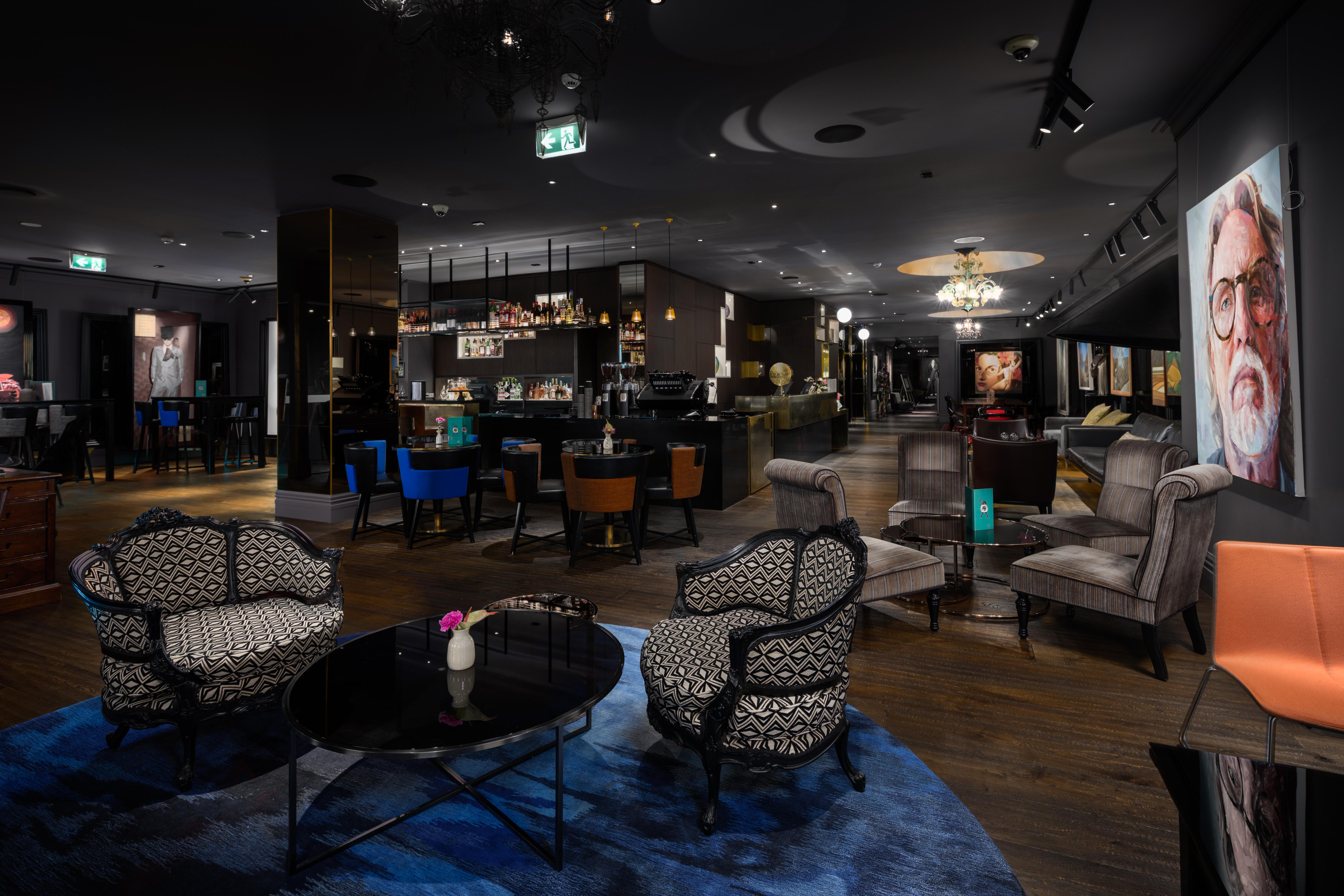 ולינגטו Museum Apartment Hotel, Independent Collection By Evt מראה חיצוני תמונה The Lounge at London Heathrow Airport